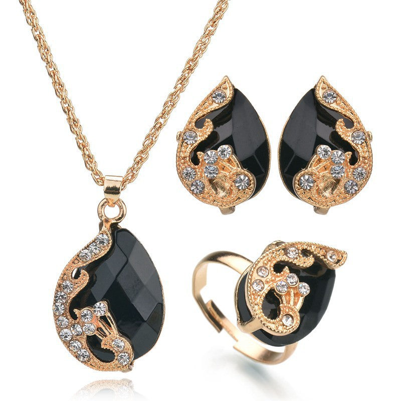 Enchanté Brilliance: Rhinestone Elegance Necklace Earrings Set