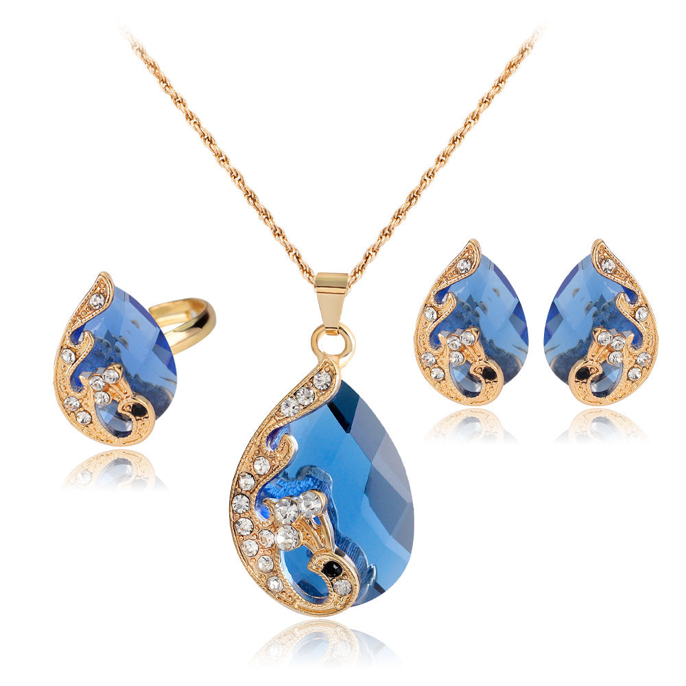 Exquisite Three-Piece Necklace Set